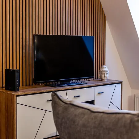 アパート Feels Like - *